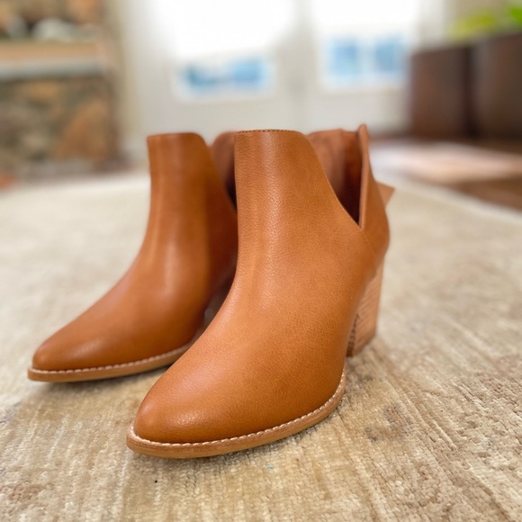 Beast Fashion Abby Booties, NWOB - Picture 3 of 6